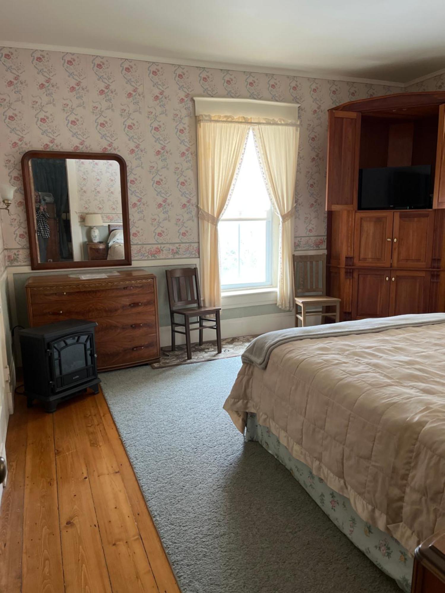Antique Mansion B & B Rutland Exterior photo