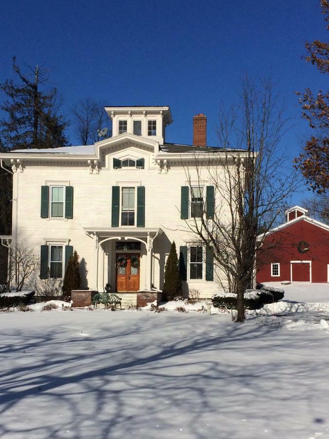 Antique Mansion B & B Rutland Exterior photo